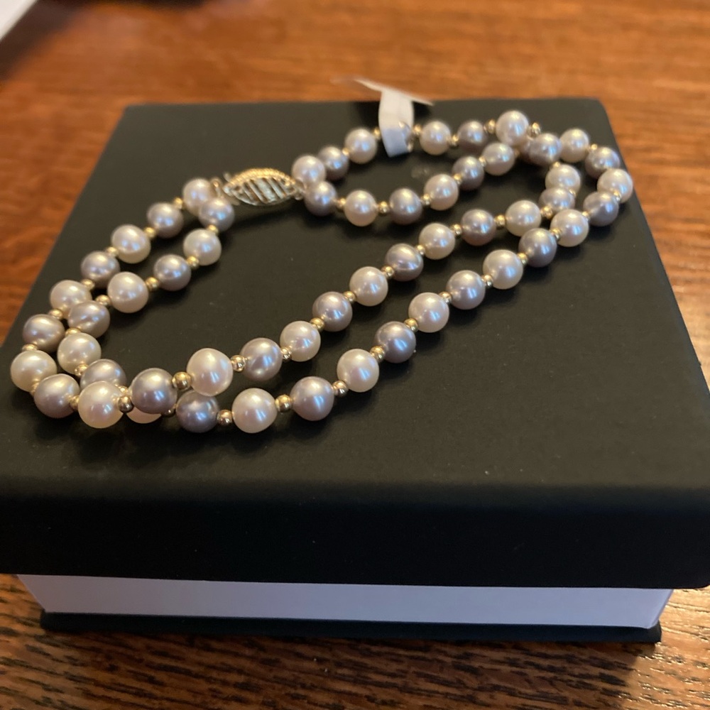 NIB Freshwater Pearl 2-strand white and gray pearl bracelet 14K beads & clasp
